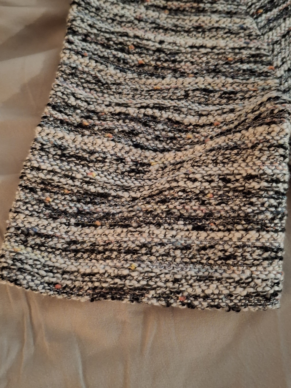 LOFT Women's Gray & White Textured Short-Sleeve Knit Top - Picture 3 of 6